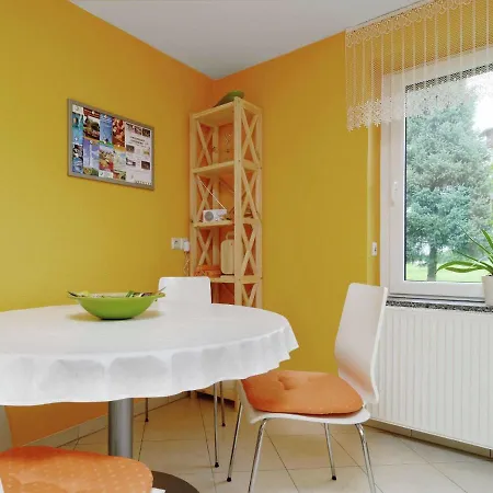 Cosy Holiday In Schmogrow-fehrow By The Forest Ferienhaus Schmogrow